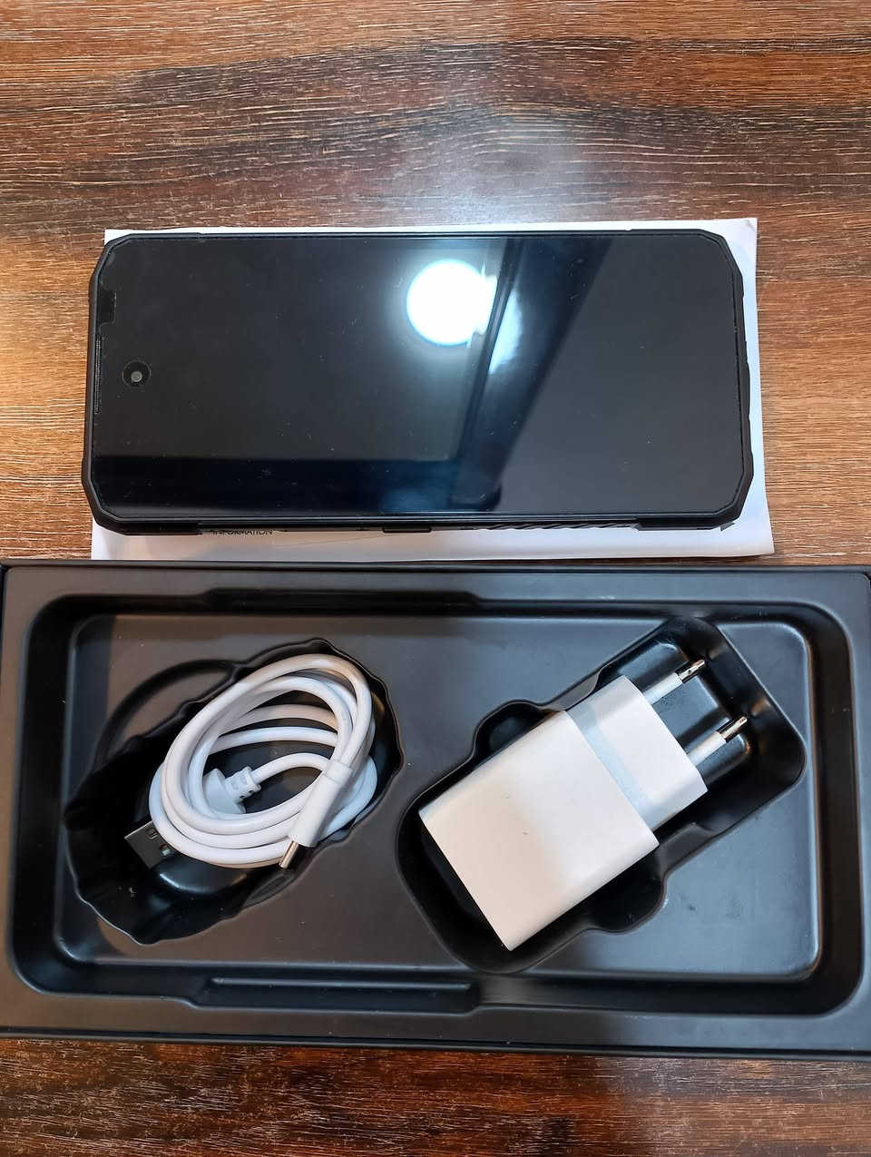 هاتف DOOGEE Fire 6 تصوير حراري وليلي
بطارية عملاقة 10400 mAh مع خاصية الشحن السلكي العكسي
كاميرا حرارية وليلية
مقاوم للغبار والمياه وضغط مياه الفارة والغطس حتى عمق 1.5م مدة نصف ساعة
مدرع مقاوم للصدمات
معدل تحديث الشاشة 90hz
الذاكرة العشوائية 16GB
ذاكرة التخزين 256GB قابل للتوسيع فتحة microSD
بصمة جانبية
راديو FM
مستعمل مدة ساعتين فقط
وزنه ثگيل
السعر 250 وبي مجال 
 مكاني بغداد الغزالية ما اگدر ادزه توصيل


**إذا كنت صاحب هذا الإعلان وتريد حذفه لأي سبب، رجاءا أرسل رسالة إلى الدعم الفني**