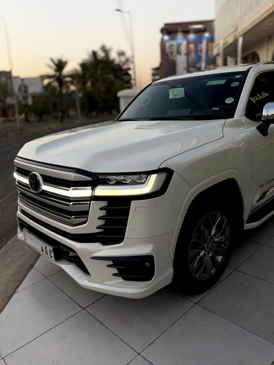 السلام عليكم
لاندكروز vx limited s 2025 
ضمان شركة ساز مكفولة كفالة عامة ومغلفة ppf بلكامل 
ماشية ٣٩ الف كيلو  سياره كلش جديدة 
السعر ٨٣.٥$
***********
مكاني بغداد الدورة
