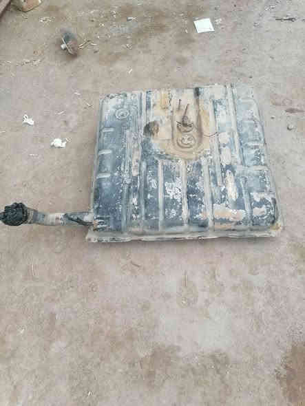 السلام عليكم
تانكي بانزين للبيع ناصي وشطح 
السعة 70 لتر 
السعر 50 الف
للتواصل ***********
