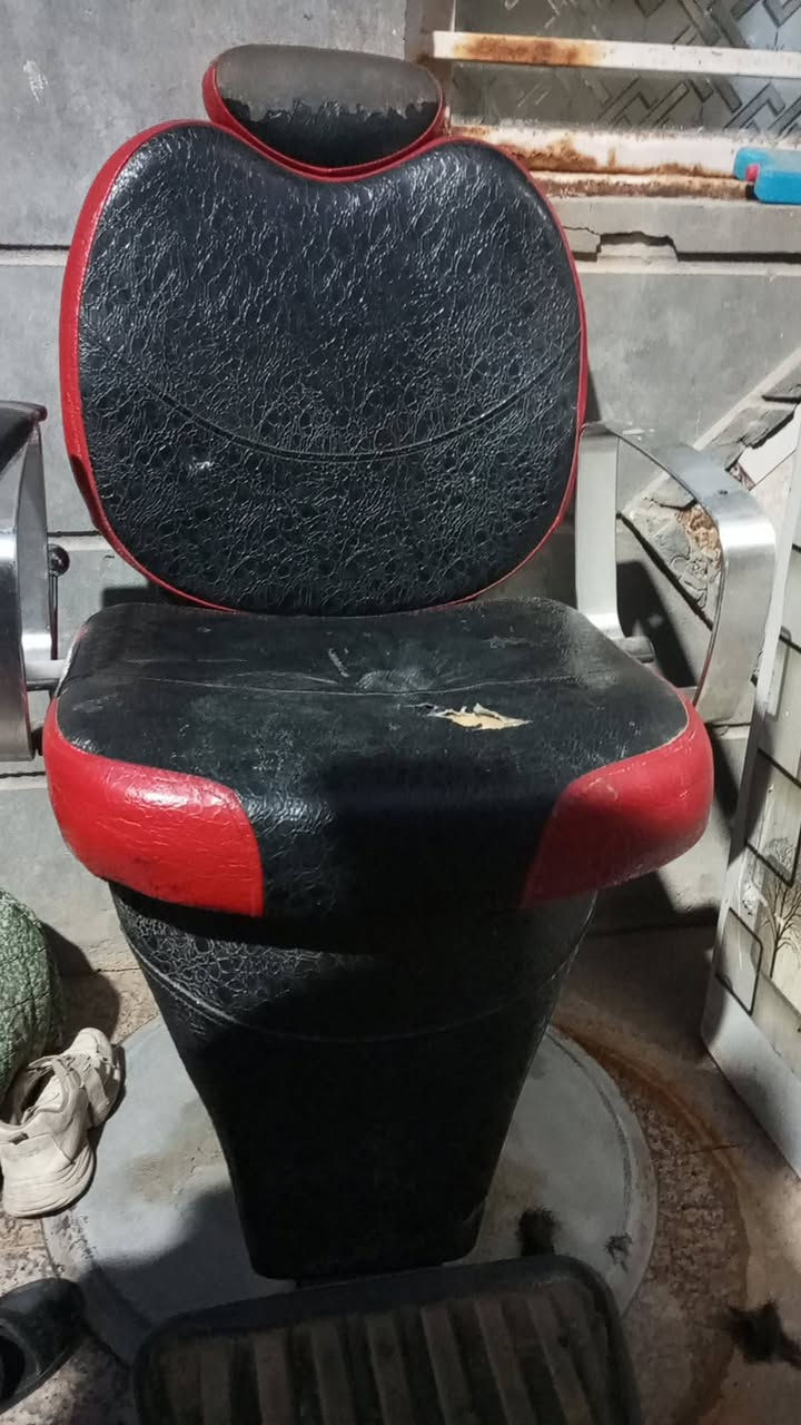 اغراض للبيع استفسار يراسلني على الخاص


**إذا كنت صاحب هذا الإعلان وتريد حذفه لأي سبب، رجاءا أرسل رسالة إلى الدعم الفني**