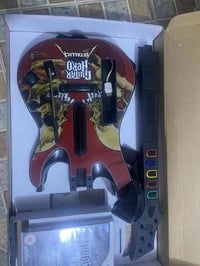 📦 للبيع – مجموعات Guitar Hero أصلية ونادرة (PS2 قطعه+ قطعتينWii)  ‎متو...