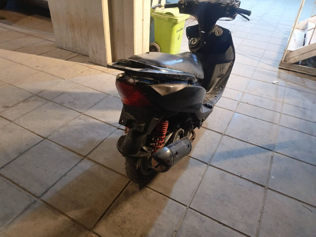 ثعلب كامله سلف هندر دراجه شلعه معدل خير من الله نقص بجم وباتري تشدباتري تشتغل سلف حاليا هندر واحد بكل وقت تشتغل  لايت شغال السعر 200الف وبيهه مجال قليل حگ الجيه مكاني شارع حيفا ***********
