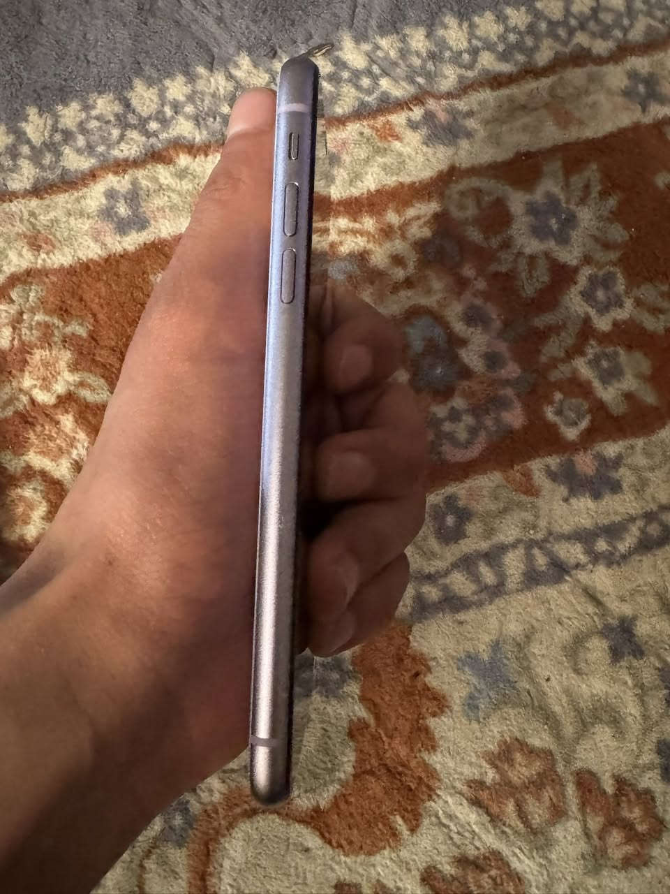 سلام عليكم ايفون 11 عادي بلادي ممفتوح مال بيت برغي واحد مملعوب بي البطارية 71 كله ابلادي الجهاز كارتونه ويا كامل ملحقات ذاكرة 128 نموذج M شرق اوسط العنوان بغداد القاهرة السعر 250 وبي مجال للستفسار متوفر وتساب او اتصل خاص ممتوفر  ***********
