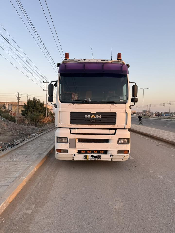 سلام عليكم     مان مديل 2004 اصل سياره بسمي سنويه لل 27 مربوطه براد حجم 460 بم ونوزل كير غساله براد إيطالي ارتفاع 70سمك 5 جهاز كاريرا 1300غاز 134  براد نضافه 40‎%‎ دبل تانكي دبل مناميه تخم تاير سياره جاهزه لل شغل السعر 225 الاستفسار الاتصال على الرقم. ***********
