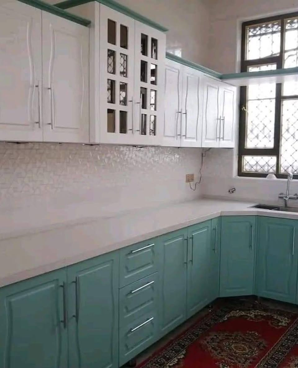 ❤️ عالم للمطابخ التركي ❤️
يوجد لدينا جميع انواع المطابخ التركي بجوده عاليه 💯
نسعى دومآ لتقديم الافضل الى زبائننا الكرام وفرنا لكم اجمل وارقى التصاميم والموديلات التركي 🇹🇷
والاجل سعادتكم نعمل بدقه وباحتراف وبجوده عاليه جدآ اعمالنا مميزه ومبهره بمنتهى الذوق والفن وتحت ايادي هندسيه ماهره وكادر  والديكورات التركيه الحديثه 🇹🇷
ارقى واجمل واحدث الالوان و فرنا لكم اكثر من 400 لون مميز ❤️
لمتانه الداخل وجماليه الخارج وفرنا لكم مبطخ الداخل الالمنيوم بمواصفات عاليه الجوده /المقطع تركي 🇹🇷 محشا بخشب 
نرماده هايدروليك / والخارج خشب hdf تركي مقاوم للماء 💧💦 والحراره 🔥🔥
كبس بالون بريس اليدات حسب اختيار الزبون ❤️
المتر يشمل الارضي والمرمر الصناعي والملحق 
سعر المتر 450 الف فقط 

مبطخ الداخل الالمنيوم والخارج الالمنيوم 
المقطع والكابون تركي 🇹🇷 نرماده حفر بالمقطع /ابواب مبطن / يده تركي ثقيل 
المتر يشمل الارضي والمرمر الصناعي والملحق 
سعر المتر 400 الف فقط 

وايضآ هناك مفاجئه ساره ❤️
توجد عروض وهديا واكسسورارات مع كل مطبخ 5 امتار واختيار الزبون الهديه 🎁🎁
سلة صحون 🎁
سلة منضفات 🎁
سلة نفايات 🎁
سلة بهارات 🎁
سلة زيوت 🎁
بالاضافه الى هدايا اخر 🎁🎁
تاج خشب فوق الملحق +اناره عندما يكون المطبخ يتجاوز 10 متر 

النقل 🚚🚛 والتثبيت مجانآ 
العنوان / البصره / قضاء المدينه/
الرقم ‏‪***********‬‏ /
/‏‪***********‬‏ /
/‏‪***********‬‏ /

نتميز بدقه المواعيد وسرعه في الانجاز وخدمة ما بعد البيع
