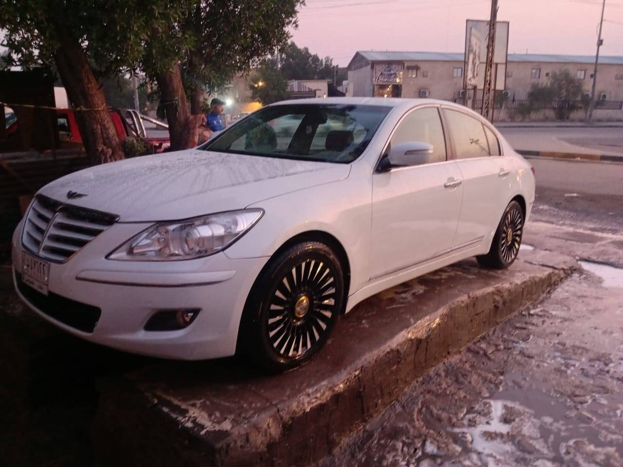 سلام عليكم هونداي جنسزمديل 2010 سياره جاهزه واردامريكي بيه بنيد ومدكرومصبوغه عام سعر 87 وبيه مجال مكاني البصره المعقل رقم بغداد مشروع وطني وهاذه رقمي *********** البصرة, العراق
