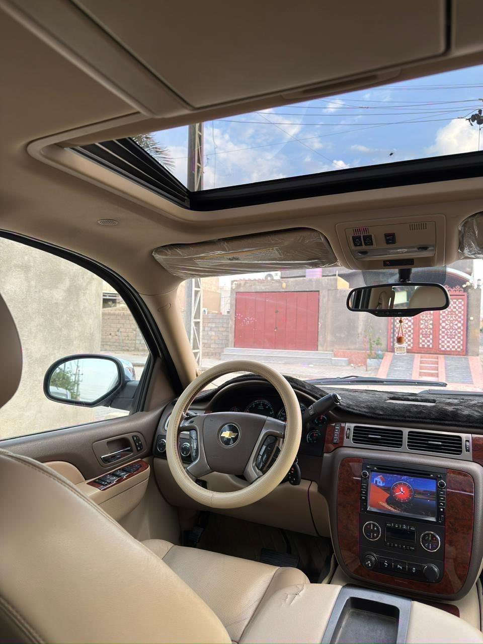 سلام عليكم تاهو مديل 13 فول موصفات خليجي كفاله حته من بارد سياره ما متعوبه مالت واحد جناي.  ما متعبه  تخم تاير محرك كير كله جديد بل كرتون    ماشيه 127 حقيقي مكان سياره بصره. السفسار عله هاذ رقم ***********
