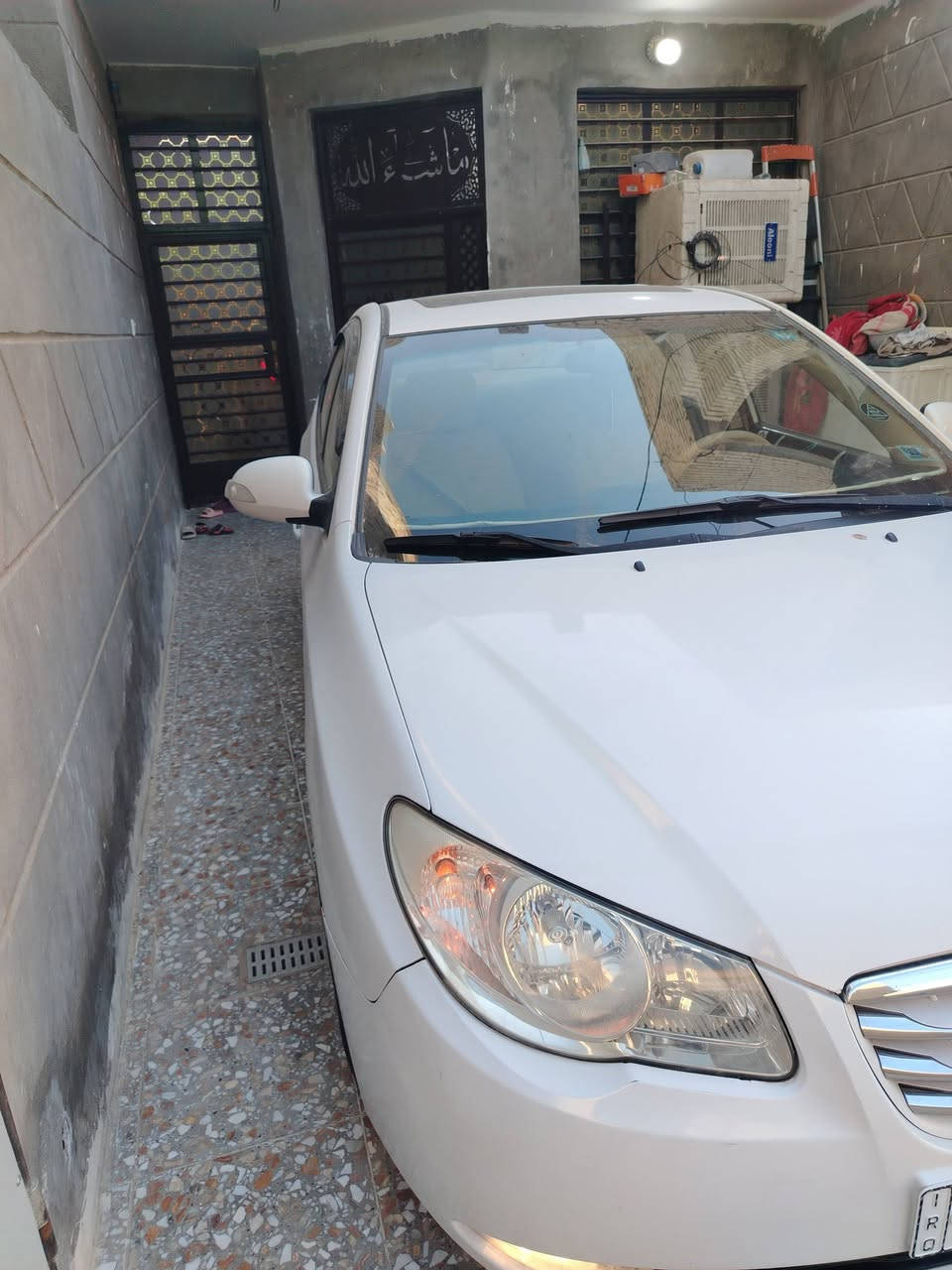 السلام عليكم
موديل 2011 هزه ورقم جديد
بغداد بسمي
فتحه
مكينه 2000
تخم تاير جديد
صدر أمامي جديد
ماشيه 241 الف
سياره بيه مكانات صبغ
مكان بغداد

رقم   ***********

سعره 105 $  وبيه مجال
