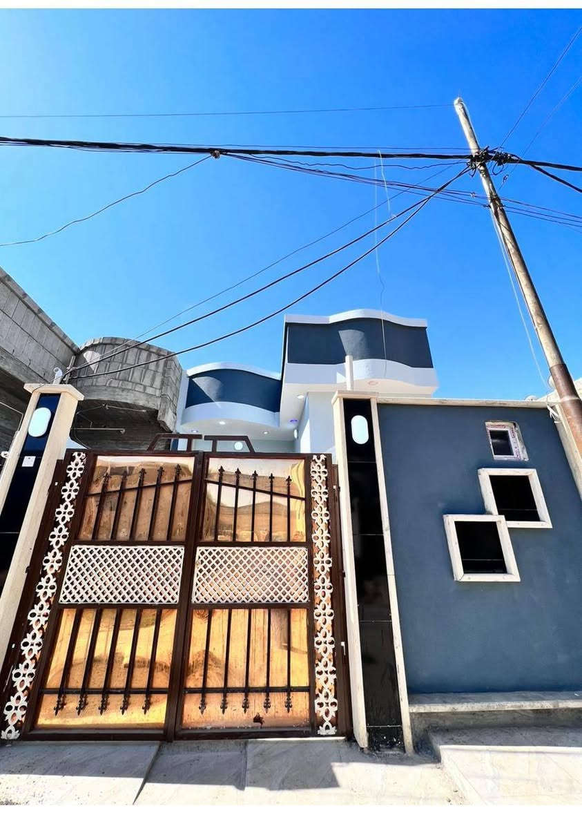 البيت اللبيع في حي سومر قرب مولدة الحديدي المساحه ١٠٠ متر طابق وغرفه وهول واستقبال مطبخ سند طابو السعر ٧٠ وبي مجال اللاستسفار *********** واتساب
*********** وتساب
