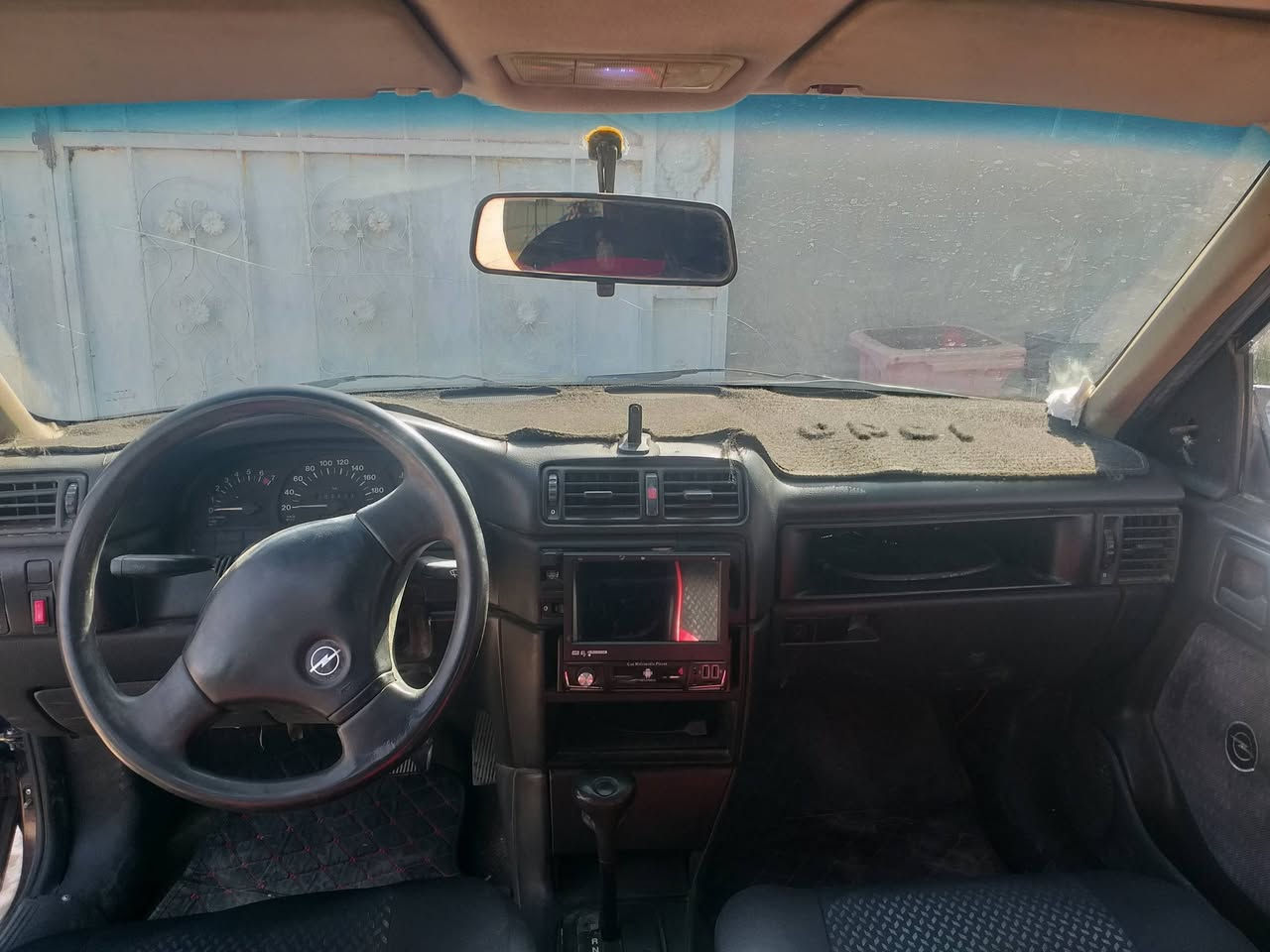 للبيع اوبل فكتره موديل 92محرك 18صبغ بلادي محرك شرط كير اوتوماتيك تبريد تدفه كابون  بانزين سياره جاهزه من كلشي  ***********
