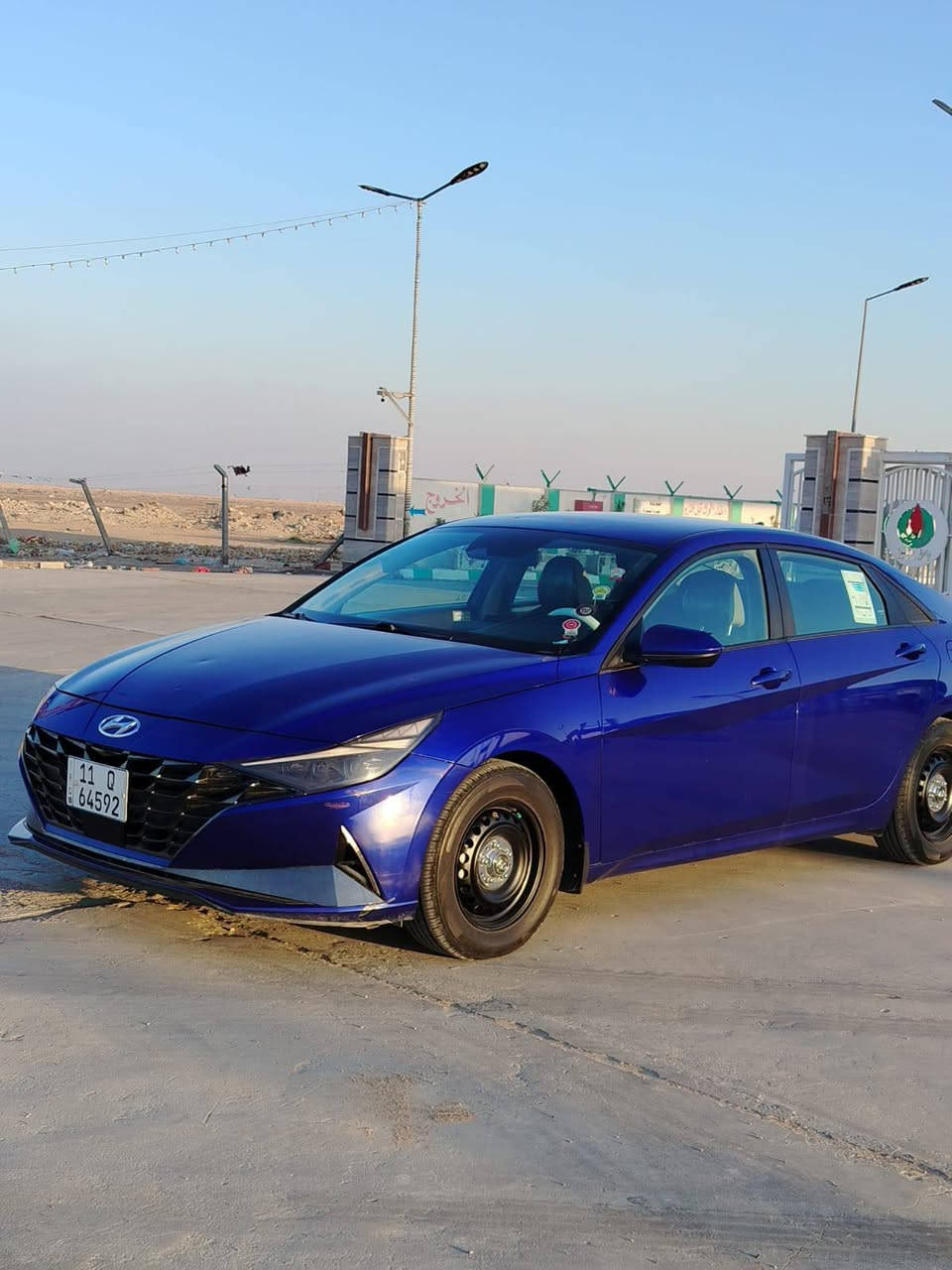 السلام عليكم النترا موديل 2023 وارد امريكي بس بنيد مبدل صور الحادث مرفقه سياره فول مواصفات عدا الفتحه رادار امامي خلفي حساسات جانبي توقف ذاتي صياغه ذاتيه مكان السياره بغداد النهروان سعر 147 
***********
