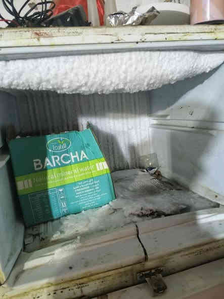 السلام عليكم ثلاجه شغاله كريز خارجي شرط التجميد النملات محل ورد نبيعهن سعر 100 عنوانا عنوان ناصريه حي التضحيه رقم الهاتف ***********
