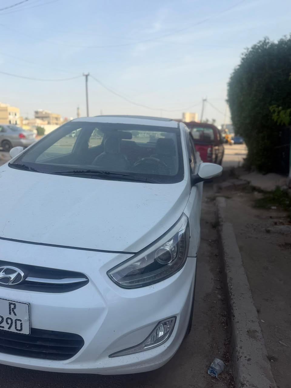 اكسنت موديل 16 فول بلو للاخير 1600 مكينتها 
صبغ عام عام عام 
شواصي لغود ايرباكات سليمه واكع علقماره مالتها ومعمره 
سياره رقم بغداد باسمي 
سعرها 73 قفل من الاخير 
عنوان سياره بغداد الشعله حي جوادين 
رجا لتخابرني ودكلي شبيها كلشي واضح ***********
