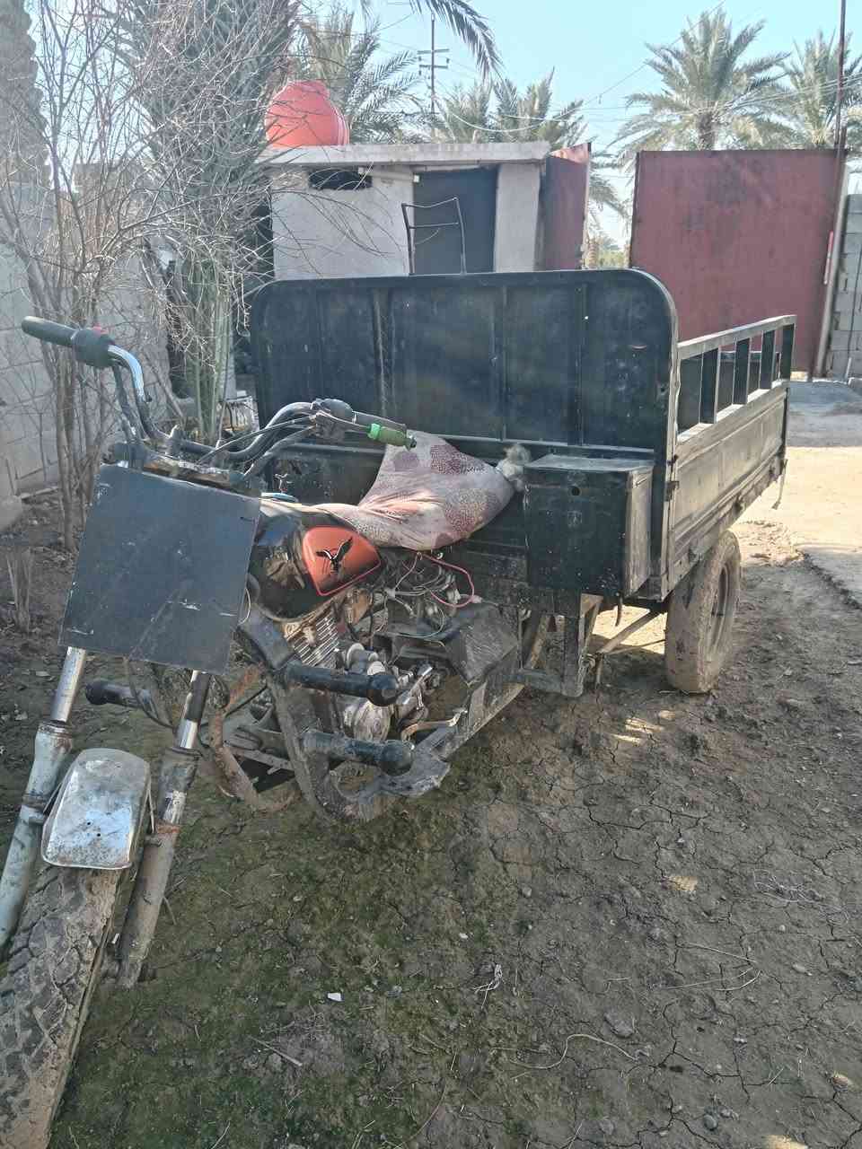 ستوته  كلك للبيع . سلف شغال هورنات شغالة انارة شغاله بس خلفي.باتري جديد
محرك تعتمد عليه. صوت ناعم
السعر: ٥٠٠ وبيها مجال
العنوان :حله ورديه خارج
الرقم:*********** 
واتساب:***********
#ستوتات #كمارك #رمبة #ناما #للبيع
