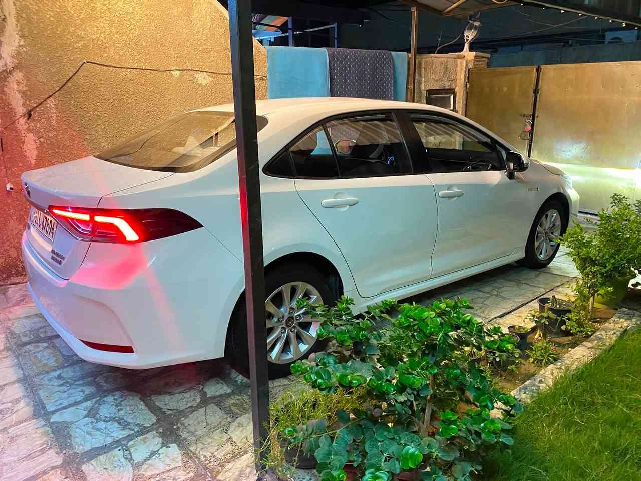 السلام عليكم
كورلا 24 فول شكل خليجي داخل ابيض
سعر 153
مكفوله من الصبغ بارد بسيط جاملغ امام ايسر 
مكاني بغداد منطقه البياع 
***********
