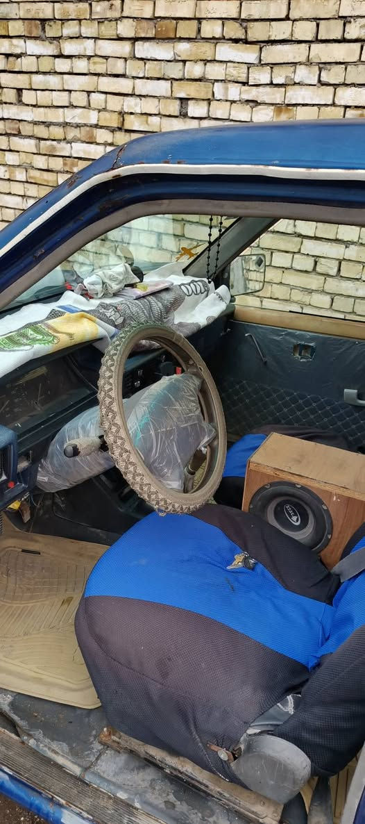 السلام عليكم
مسيوبيشي مديل 93 مكانهه بغداد العبيدي 

رقم بغداد الماني باسمي

محرك سوناتا وكيرهه عادي البلادي

صدرهه جديد

زوج تايرات خلفي جديد

محجرهه موجود انطيكيا 

بيع او مراوس بسياره صفره

سعرهه 30 وبيهه مجال للطيبين
***********
