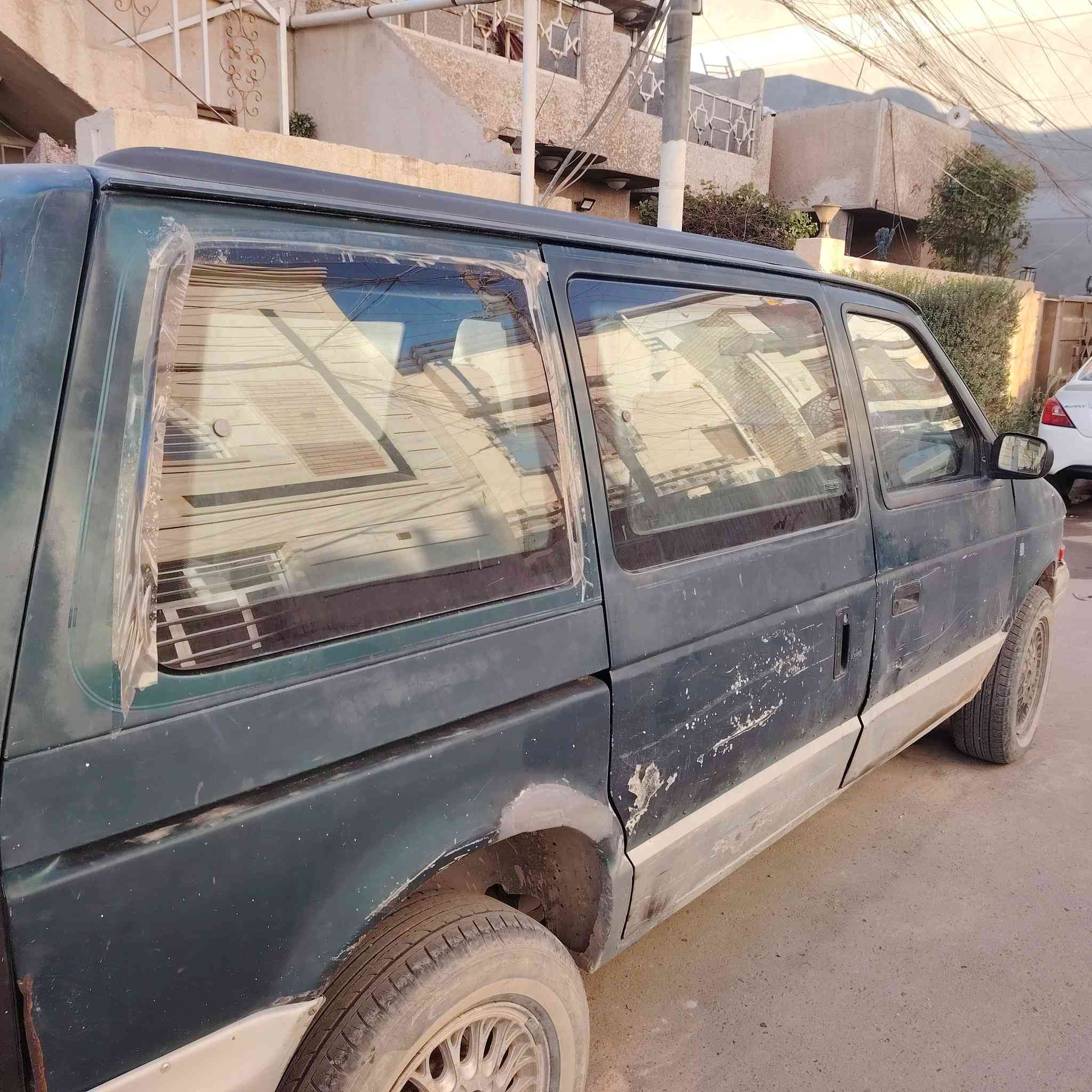 للبيع دوج ٧راكب موديل ١٩٩٤
سياره كير محرك مكفولات ترايك من بغداد للبصره كهربائيات شخاله عاوزها راديو مسجل تبريد كمريسر عاطل صدر امامي خلفي مبدل دسكات امامي خلفي مبدل

ترايها كلش حلو

مكان سياره بغداد حي الجهاد 

رقم انبار مشروع وطني

السعر ٣٢ 

***********
