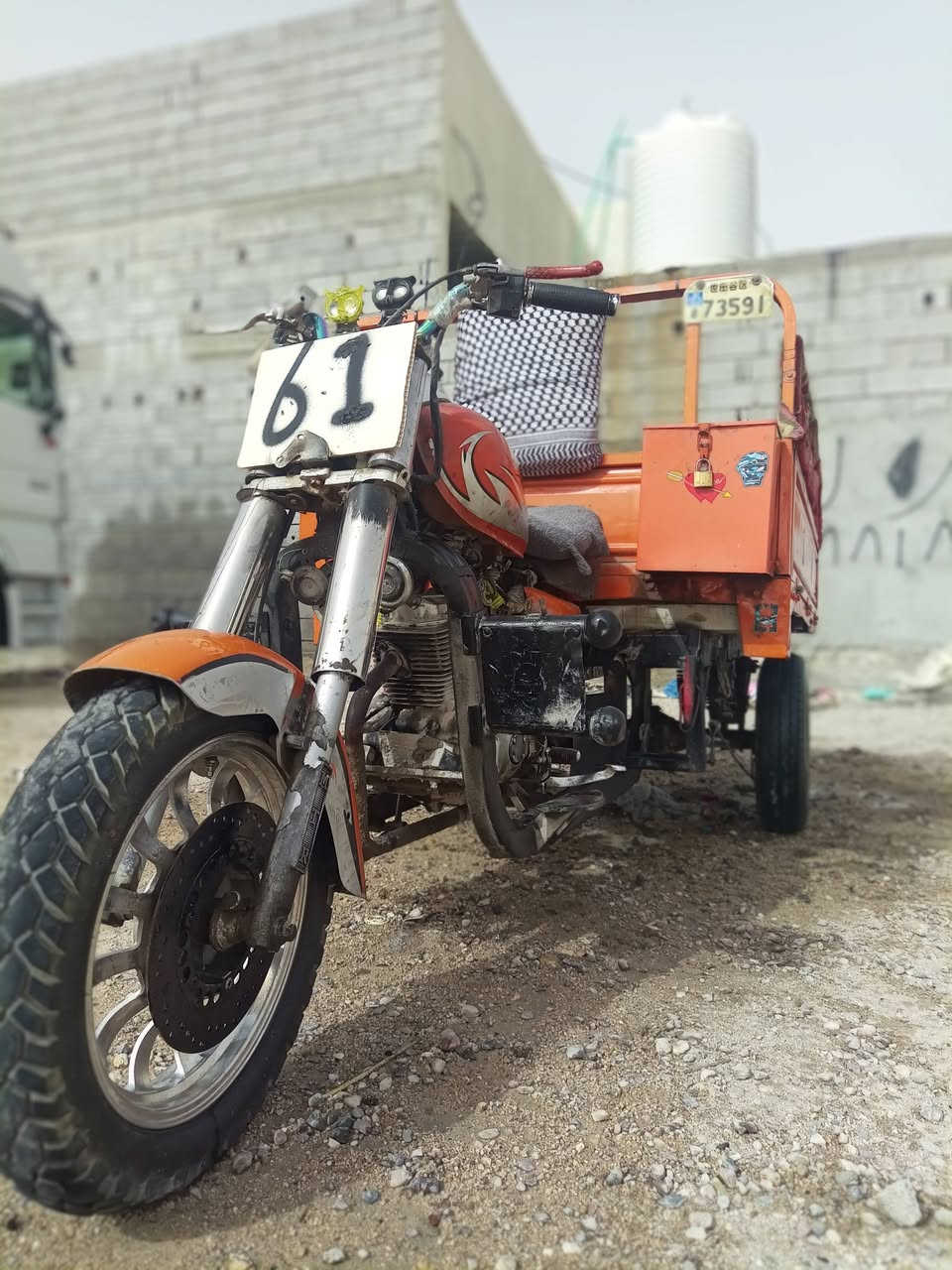 سلام عليكم ستوته اوراق نضيفه السعر مليون 400 بيها مجال المكان البصره الزبير ***********
