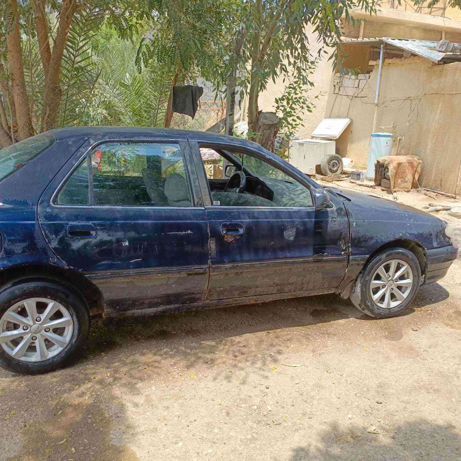 ب ٢٠ وبيها مجال
فرممه وحدةة ملحومةة ليمنةة
خياسات مابيهاا
سيارةة تعميرهاا علنص
جامات ٣ كهربات تصعد تنزل
بلجكتورات جدد
دعاميةة اماميةة جديده
غرفةة جديدةة
مكينةة كير  خير من الله
سيارةة متعوب عليهاا بس يحتاجلهاا شوي ترتيب ***********.عنوانه هبهب
