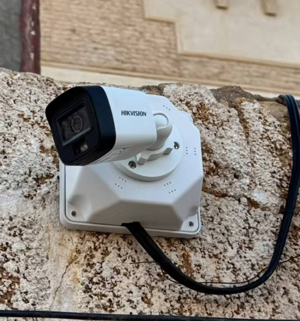 نوفر بيع وتنصيب  جميع أنواع كاميرات المراقبة بأحدث التقنيات
تنصيب احترافي داخل وخارج المنازل، المحلات، الشركات، المخازن والمجمعات
برمجة DVR / NVR وربط الكاميرات على الموبايل ومتابعة مباشرة من أي مكان
🔧 جودة عالية
💰 أسعار مناسبة
⏱️ سرعة في الإنجاز
🔒 أمان وموثوقية
 ***********
***********
