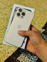 آيفون ١٦ برو ماكس • دبل شريحة • بطارية ٩٤