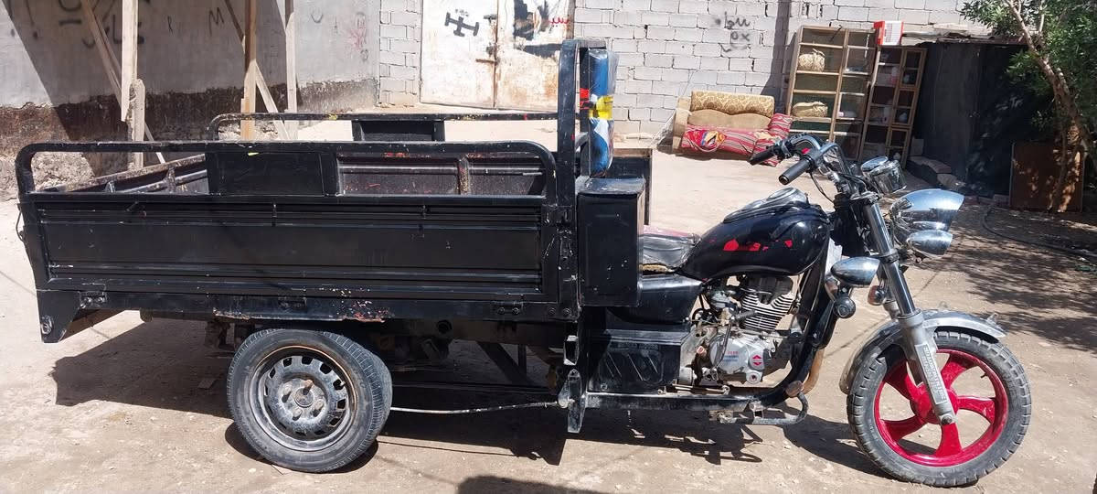 السلام عليكم ستوته كلك موديل 2019 للبيع مكفوله من السرقه والركبه مكفوله كهربائيات شغاله السعر 800 وبيها مجال الرقم ***********
