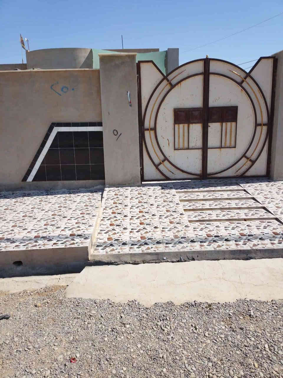 دار للبيع
مساحة البيت 256الموقع ساده بعويزه ظهر المدرسة ساده بعويزه للبنين بثلاث أفرع البيت نظيف 
السعر 70 وبي مجال
التواصل والاستفسار على هذا الرقم***********
 غير متوجد على فيس مكلف بالنشر
