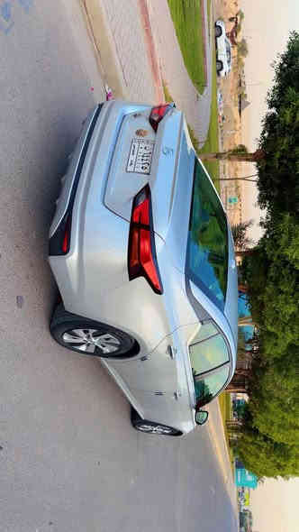 السلام عليكم 
نيسان التما 2019 فئة s وراد امريكي السياره جديده بمعنى الكلمه رقم بغداد تحويل مباشر بعيوني مكان السياره بغداد السيديه وهذا رقمي ***********
مواصفات السياره :.
شاشه جبيره 
فول تحكم ستيرن 
بصمه
داخل لونين 
اشاير مري 
رادر  امامي خلفي 
نظام تحديد مسار 
اوتو ستوب امامي خلفي 
‏carplay
كير اتو + عادي 
دكمه سبورت 
شاشه اعطال ديچتال 
كامره دواره 
حساس خلفي 
نقطه عماء 
حساس تاير +مانع انزلاق
وبعد بيه هوايه مواصفات مذاكره بغداد
