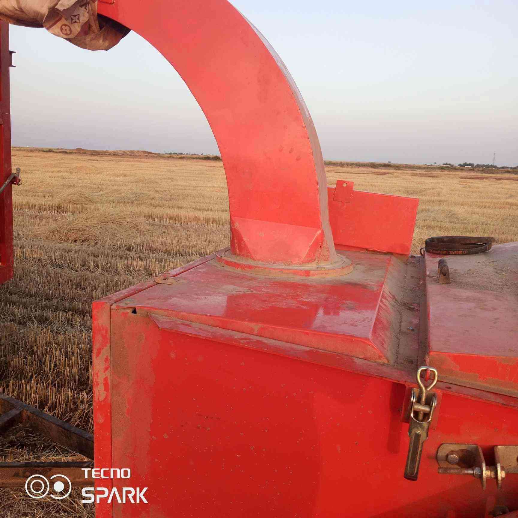 سلام عليكم كاروضه تبن ام لمنجل جديد لاستفسار ***********
