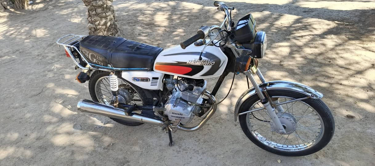 للبيع دراجه اربعه گير نامه برو موديل 21 بدون اوراق سعر 525وبيه مجال مكان شاميه اتصال على هاذه رقم  ***********
