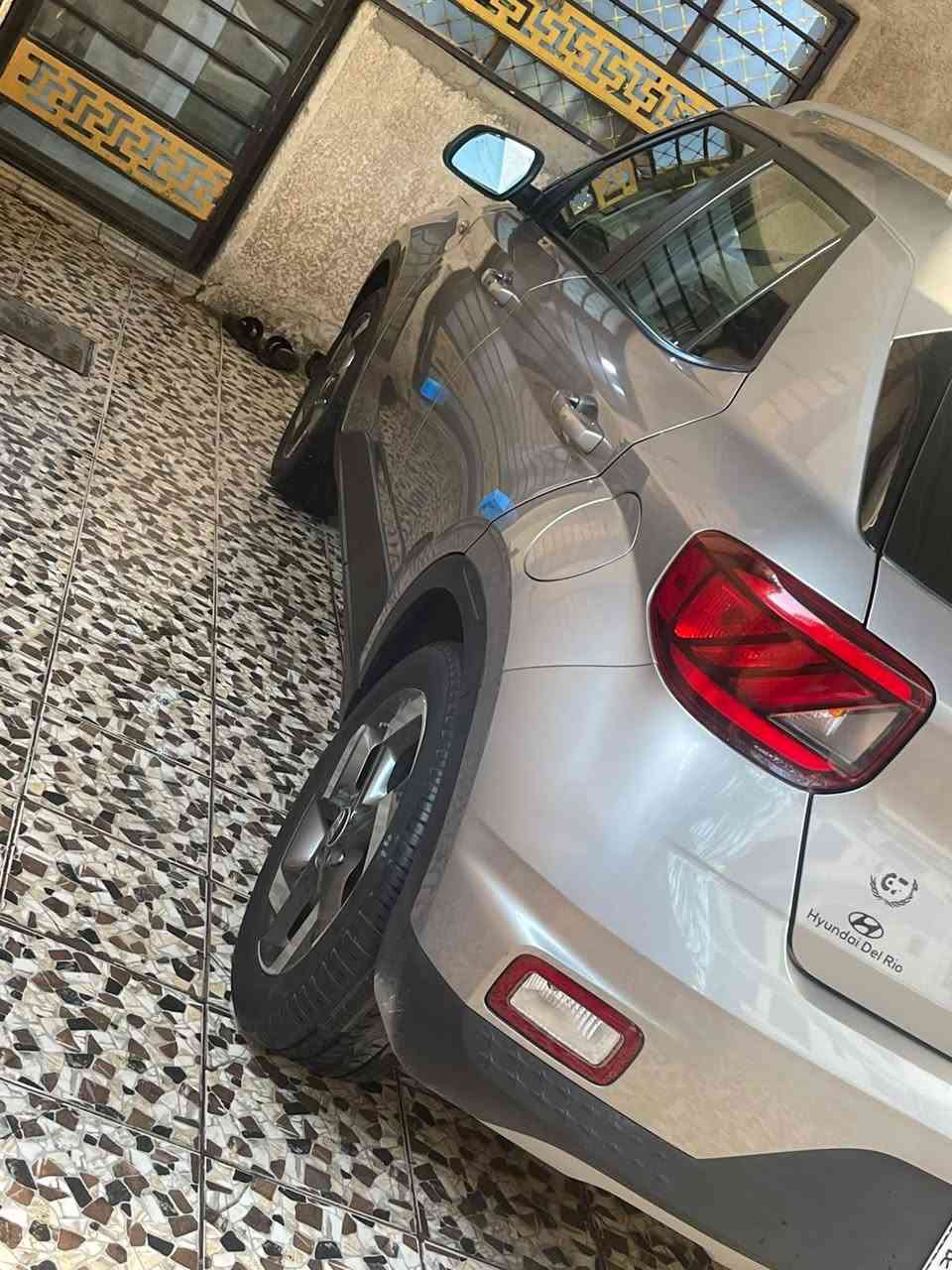 السلام عليكم هونداي فينو موديل ٢٠٢٤ موصفات بصمه تشغيل عن بعد فتحه سقف الف السياره جديده مال بيت الاسفسار الرقم  *********** غير متواجد على الفيس
