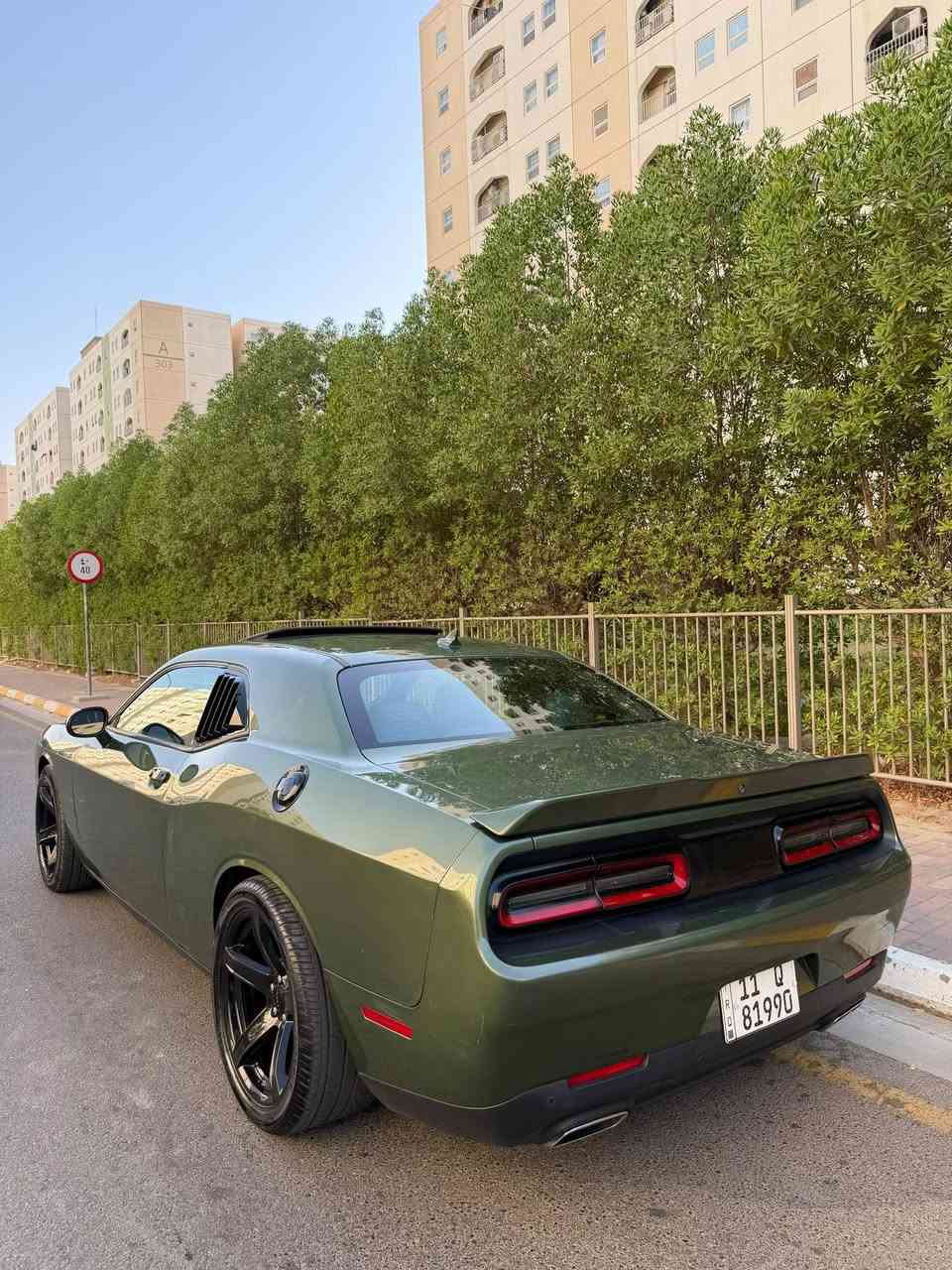 جالنجر 2022 GT Plus (جيتي بلسV6) سوبر تراك باك .. فوول أعلى فئه من النوادر .. لون مميز زيتوني
ماشيه 43 ميل
رقم بغداد (شبه مميز) ب اسمي
فتحة سقف(سلايد روف)
كشنات جلد وكنتاره حضن أفخم وأحدث شي
تدفئه وتبريد كشنات أمامي وخلفي
كشن كهرباء وخزن ميموري
ستيرن تدفئه وكهرباء وخزن
شفتات ستيرن
سوبر تراك باك
سستم صوت هارمن كاردن + دمام هارمن بالصندوك ( يعني اقوى شي واعلى مواصفات )
مري تعتيم
رادارات جانبيه + مري قلاب بالرجوع ونقطه عمياء وهيتر
رادارات خلفيه
شاشه جبيره كاربلي مفوله للأخير ومودات srt بلادي حالها حال الV8 كلشي بيها
دشبول جلد خياط وبطاين ابواب جلد 
بصمة تشغيل عن بعد وأبواب وصندوك ودخول ذكي
دبلات srt لون أصفر بلادي
فجوج كبير srt بلادي
عليها ويل نجمه خسفه قويه استيراد دبي مو تجاري وتخم تايرات سستم نفس النقشه الخلفي 315 والامامي 275(تايرات و وياله جدد شديتهن) 

السياره بيها نصبه تخبل وشرط بريحة الوكاله كلش حلوه ونشطه
حادث السياره امامي وتعديل الشاصي نفسه مسحوب راجع بلادي .. بيها صبغ بنيد وجاملغات أماميه وباب السايق والجهه العكس السايق الباب والجاملغ الخلفي فقط كلير توحيد لون بدون تصليح بدون ضرر .. مصلحه تصليح جناي متفتح بنيد يعني تبريد ثلج وانسه شي اسمه حماوه وسعر مناسب ماكو هيج سعر بموديلها ومواصفاتها والسياره اني جانيها وصارف عليها يعني نظيفه مرتبه مو واكعه
170 وبيها شي بسيط حك الجيه
مكاني بغداد
***********
