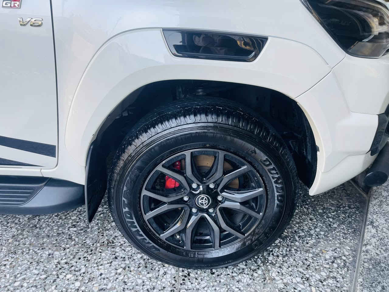 تيوتا هيلوكس GR
شركه سيد نهرو  2022
رقم اربيل مميز بإسمي 
سياره جديده جدا مكفوله كفاله عامه 
ماشيه ٨٥  الف حقيقي 
فول مواصفات اعلى فئه 
العنوان بغداد اتصل وتدلل 
***********
