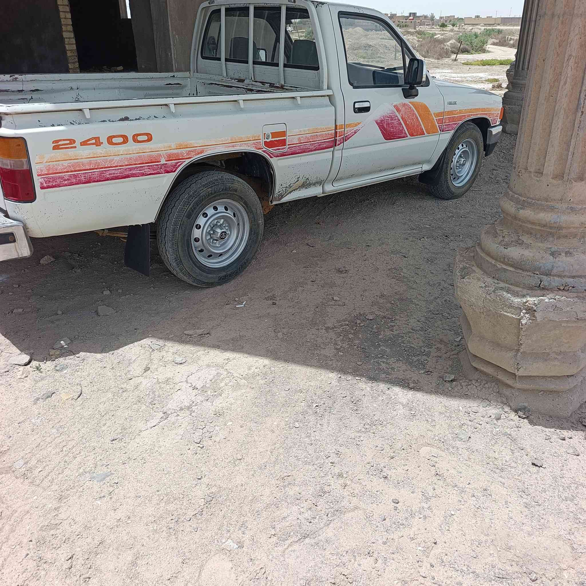 السلام عليكم سياره بيكم تيوته مديل 93 رقم مثنى انكليزي باسمي سياره ماشه 159 حقيقي مكفوله كفالة عامه مكينه كير حداديه  مامفتوحات ع وضع الشركه محرك كرو سيده السياره مكفوله كفالة عامه السعر ب 65 العنوان السماوه الرقم الهاتف ***********
