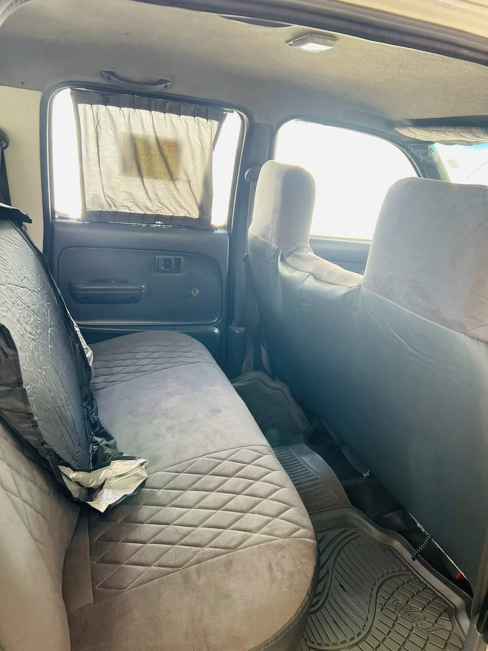 السلام عليكم للبيع جمره 2002كير مكينه اكسل صدر شاصي كله مكفول رقم سليمانيه سنويه 2027تخم تاير نص عمر دواخل كلش نضيفات السياره حلوه تحويل مباشر ادامه كامله للمكينه من بلكات كابريتر ويرات لإيتان عالي ناصي كهربائيات كله شغاله مابيه اي نقص خطه جديده تخم ويل جديد اشاير كامله السياره وبسعر كلش مناسب بنسبه لخواته ولمديل مكاني بغداد جسر ديالى القديم او الزعفرانيه السعر 87وبيه مجال بصيط كلش رقمي ***********علمن السياره بيه 3قطع صبغ اني بيع من اجام وجوه بيه طخه بقبق البانزين
