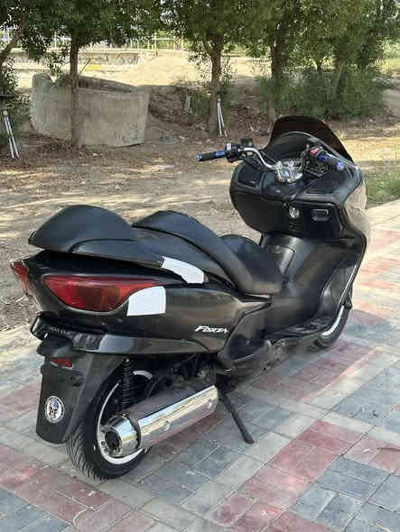 دراجه فورزه08بصمه للبيع دراجه حلوه شلعه معدل فول لايت زنون عالي ناصي سستم سمعات ومسجل يدات تزويد  كهربائياته كله شغاله باتري جديد بيه خيط بسيط وهيه بارده من تحمه تكطع ابيعلك مكينه كايمه دراجه حلوه ونضيفه نقصه تجفيت فقط
سعر700وبيه مجال مكاني كربلاء طويريج ***********
