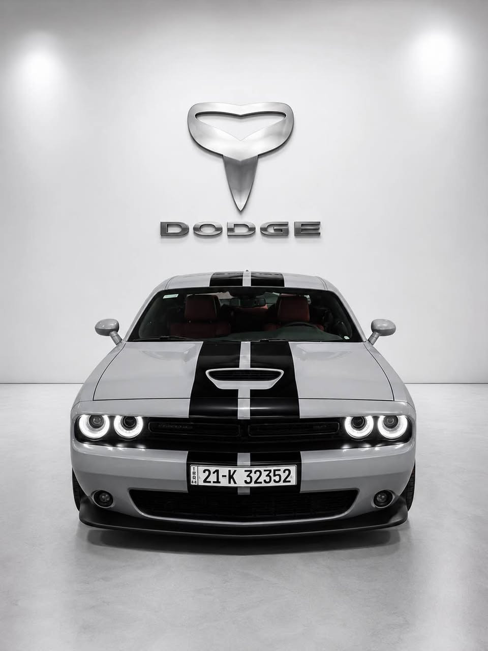 dodge challenger 2021
GT
٢ پارچەی بۆیاخە بێ ناوگرتن پێش و دوای کەپس 
تەنها یەک ئیرباگی شانی تەقیوە 
بەسمە و شەغال
گیر سوکان
شاشە گەورە 
تحدید سورعە 
کوشن جلد
ماوەی رۆیشتن ٧٠٠٠٠ میل 
هەموو گیانی لۆکە 
تایەو ویلی wide body  لۆک 
هەزەو بەڕاد و سەنەوی تازەیە 

2C3CDZJG7MH684360
رقم شاصي👉
سعر ٢١٠$
*********** السليمانية, العراق
