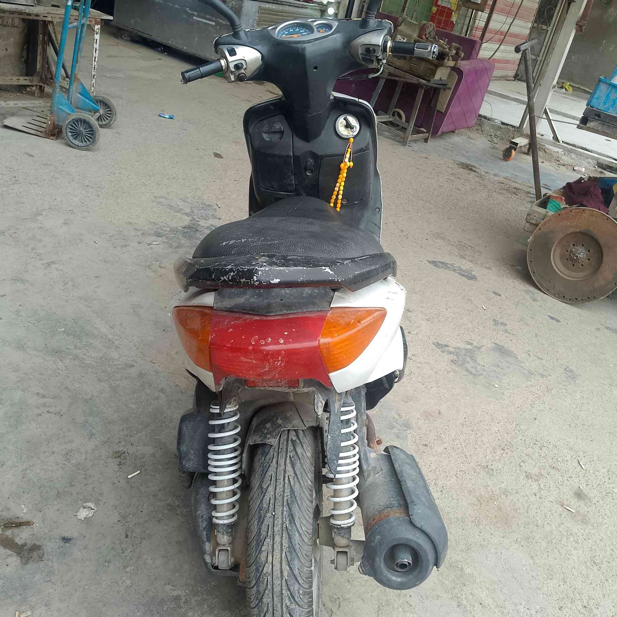 سلام عليكم دراجة سكنس نثية  خير من الله  مجفتة تجفيت بلاد
السعر 450 العنوان بغداد حي ارو


**إذا كنت صاحب هذا الإعلان وتريد حذفه لأي سبب، رجاءا أرسل رسالة إلى الدعم الفني**