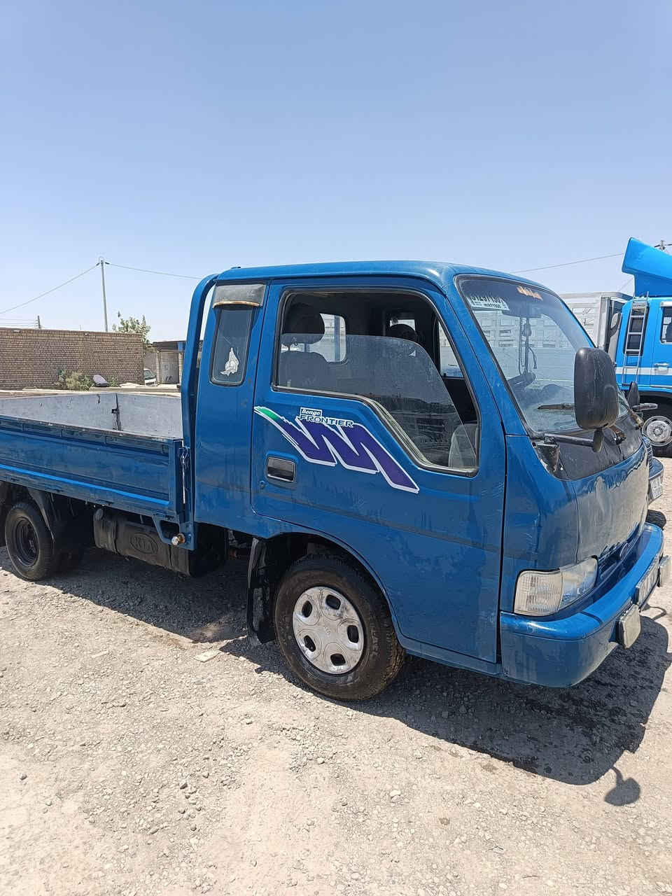 السلام عليكم فونتيره موديل 2000 كير ومحرك وحداديه وتخم تاير كهربائيات كله شغاله مكفوله سعر 60 ورقه وبيه مجال اني جناي مو بياع شره شراي يتصل***********
