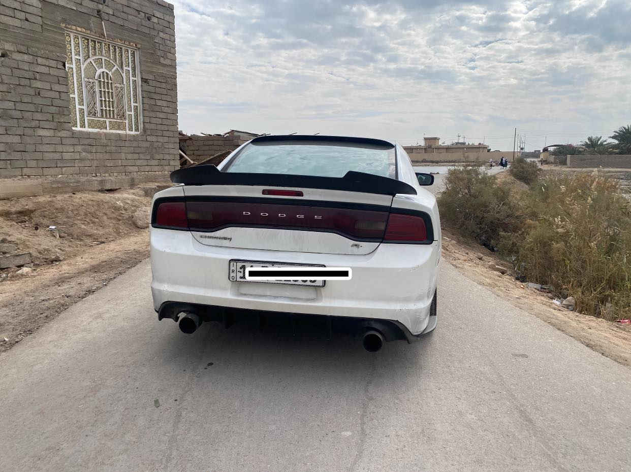 سلام وعليكم شباب جارجر مديل 2012 سياره خير من الله رقم بصره الجديد تحويل ثاني يوم مكينه هيمي 8 سلندر سياره خليجي فول موصفات كشنات جلد  سياره بيهه صبغ فقط بل جاملغ الوره او ربع من الباب او الباقي كفاله 

سياره تخم تاير حداديه سياره ما مشتغله خط ستخدام شخصي.     بيع او مراوس حسب القناعه 
سعر /145/ او بيهه مجال قليل مكاني بصره قضاء المدينه. رقم المبايل (‭٠٧٨٢ ٢٩٧ ٠٥٣٩‬) تصال
