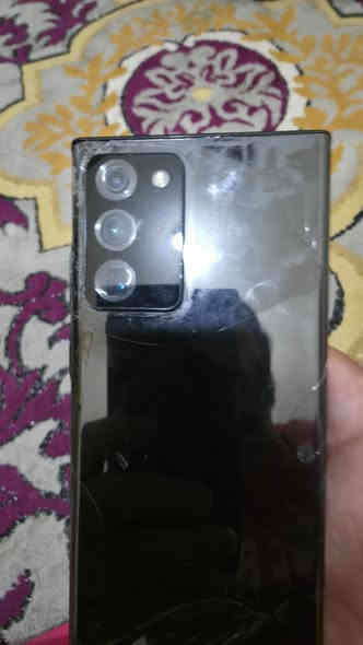 Not 20 Ultra نظيف الجهاز  فقط الخلاف الخلفي للجهاز تعبان 
256 GB
السعر 425 وبي مجال بسيط مكاني الغزالية 
***********
