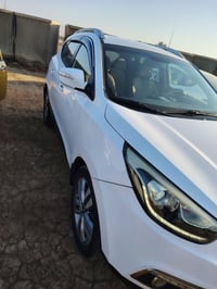 توسان موديل 2015خليجي مكفوله مكينه وكير وتبريد وصدر كله جديد سياره جدي...