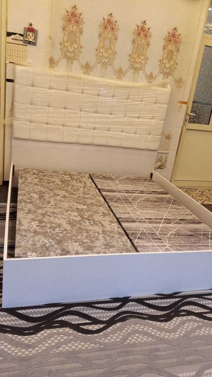 سرير نفرين مارك اخو جديد مستخدم قليل كلش دوشك جديد تركي ١٨٠ في ٢٠٠ و سعر ١٥٠ الف مكان اربيل بنصلاوة *********** واتساب
