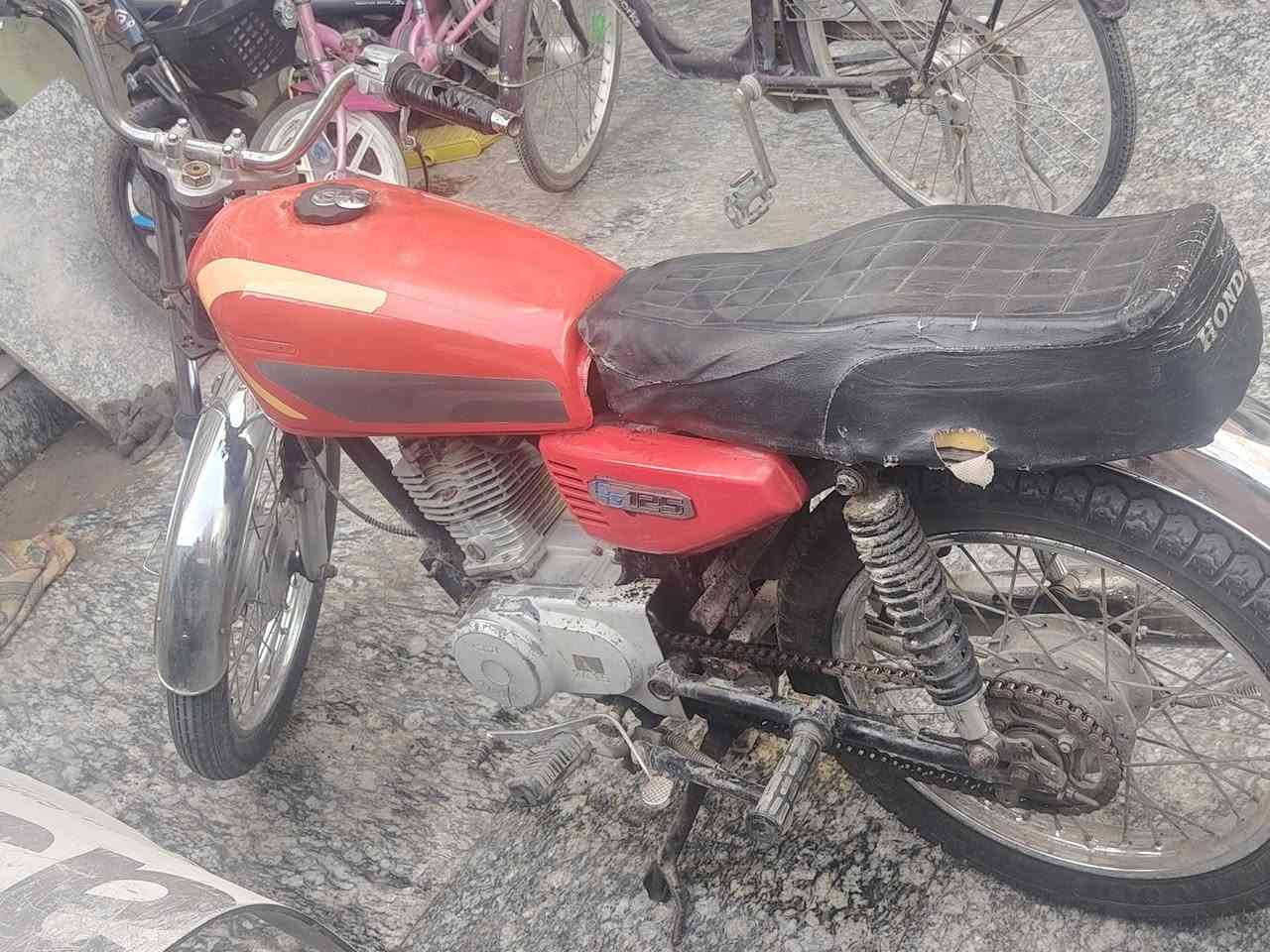 السلام عليكم 
اربعه كير ارشا  اوراق استنساخ  مديل ١٨
محرك ايراني اصلي.
عنوان كربلاء حي النصر
مكفوله   يرادلها ترتيب
250
***********
