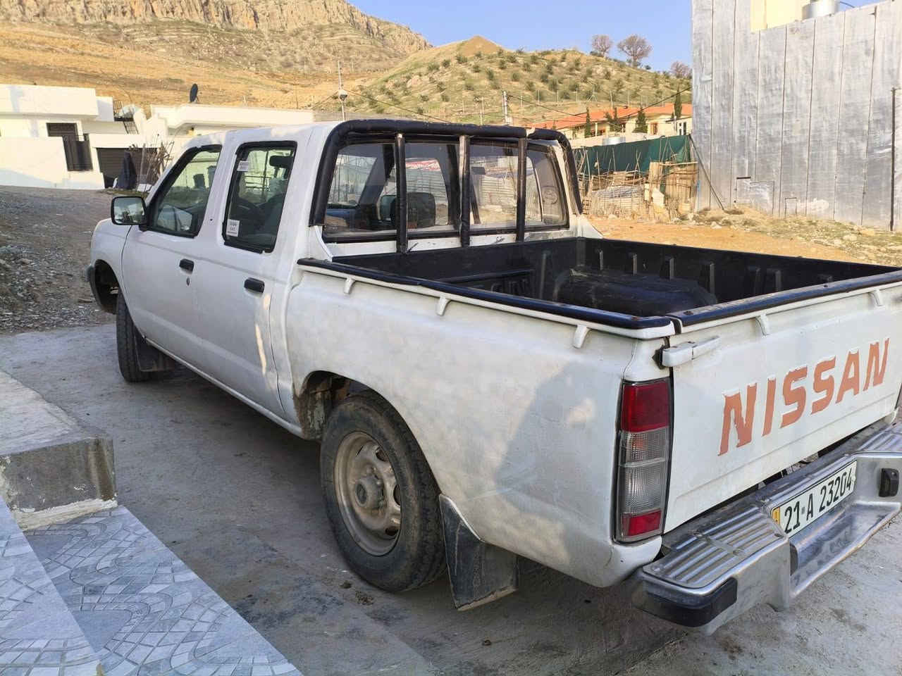 نیسان پیکاب 2002
-سەنەوی بەسەر نەچووە.
-تەبرید و پاوەرە .
-کارەبایی و کێچ 
ناو داشبوڵ هەمووی مەزبوت .
-چەمەلەغێک و بۆنیتی ڕەش و جێ جێی تریشی هەیە .
- تەحویل و غرامە بە شەرت . 

سـعـر : لە کۆمێنت داوابکە ڕاستەوخۆ بۆت دێت 📥 

گێڕ و مەکینە ئەکسلی بەشەرت .
هیچ کێشەیەکی تێدا نییە 

ژمارەی خاوەنەکەی 
-سلێمانی
***********
