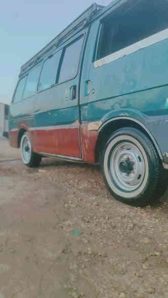 السلام عليكم كيه بسته للبيع موديل 94 رقم انكليزي سنويه ل 29 اجره خط وبحث جدد مصفره ربع ماعليه سياره جاهز تخم تاير حداديه كير مكينه بم ونوزل لايتات زنون كهربايت كله شغاله غرفته حلوه حجل استوني معمره يرادله بس صبغ سياره جهازه مابيها نقص سياره أحلا من الصوره للستفسار ***********
