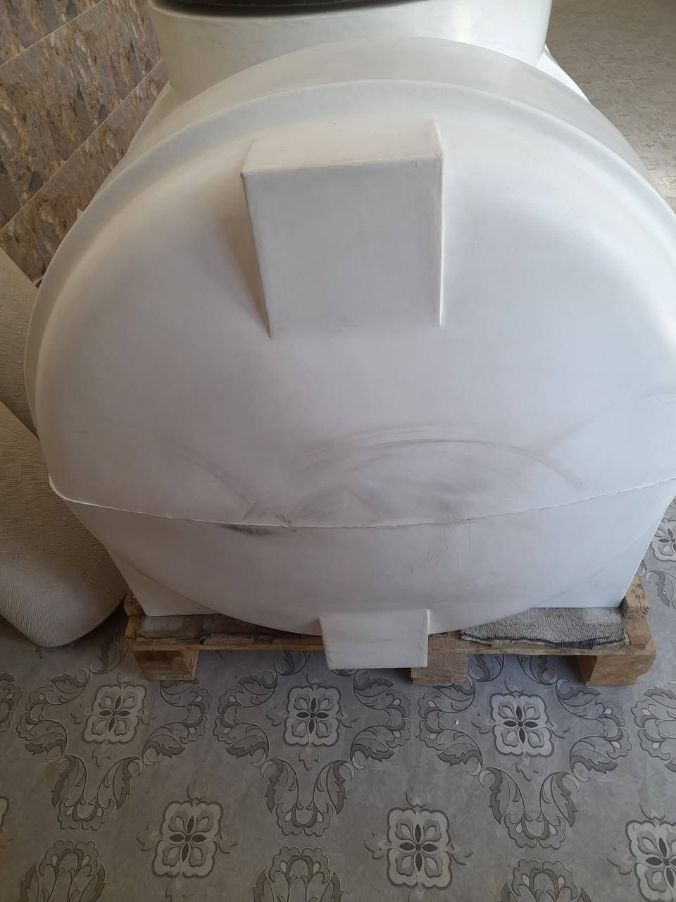 خزان  الاصلي مو العادي ابو500 جديد استعمال ٣ أشهر ونترك مكان كوفه ناحية الحريه ***********
