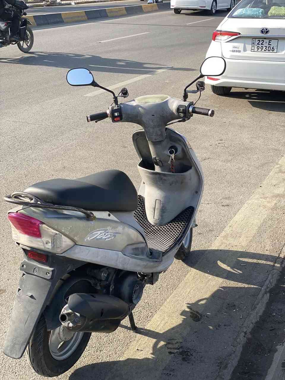 سلام عليكم ماكس منغولي دراجه حلوه ونضيفه وكلشي شغال بيه كهربائيات سلف هندر محرك ممفتوح بسس اني حالياً شايل كفراتهه بلاديات وحاط تجاريات السعر 500 وبيه مجال للشراي رجائاً موو شراي لااا يطبلي 
 رقمي ***********
