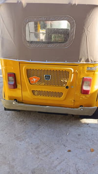 تكتك للبيع 21 مصبوغه عام لجماليه بس اتصال فقط لحد يراسل بسمي 077232844...