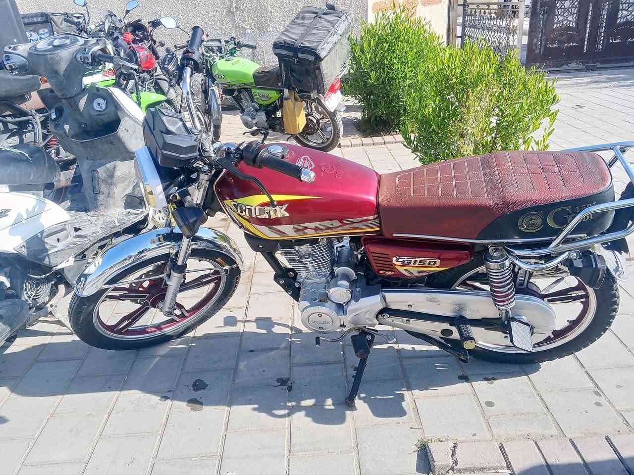 دراجه سونلينك موديل 24
الدراجه جديده مثل ما موجود بالصور
اوراق بأسمي تحويل مباشر
السعر 700 وبيهه مجال
مكاني شارع فلسطين
الرقم ***********
